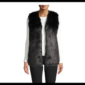 🌸Olivia and grace FAUX FUR Women’s vest  Sz S new without tags.